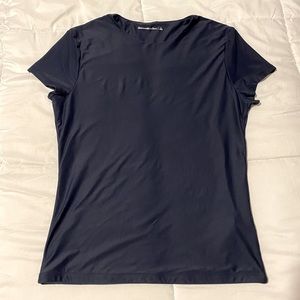 Soft Matte Seamless Tuckable Baby Tee in Navy